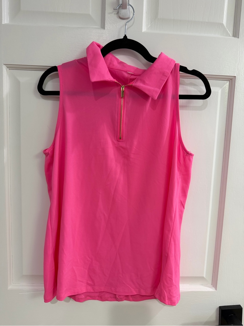 Women’s Sleeveless Polo Zip-Front Top in Hot Pink